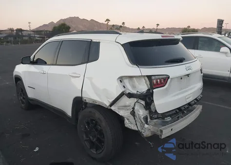 2022 Jeep Compass Latitude Fwd from USA, damaged, VIN 3C4NJCBB0NT235026